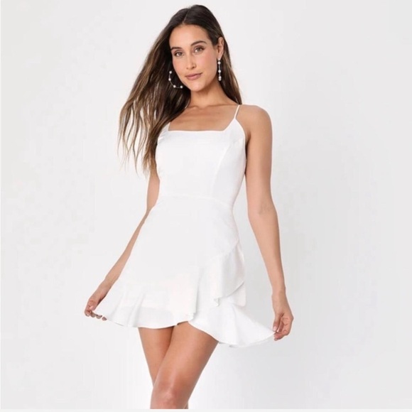 ✨NWT Lulus White Mini Dress with Spaghetti Straps - Picture 1 of 5